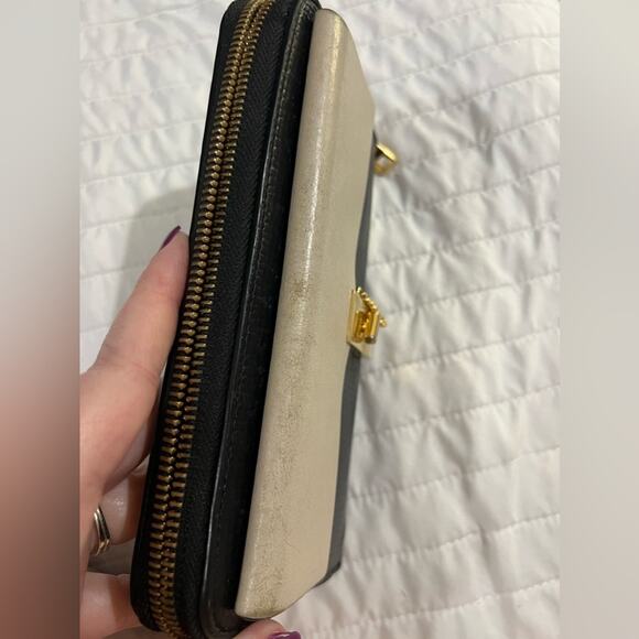 Chloe Black and Cream Long Wallet - Picture 2 of 6